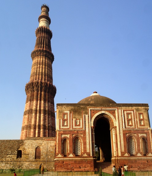 Qutub Minar Delhi - golden trinagle tour